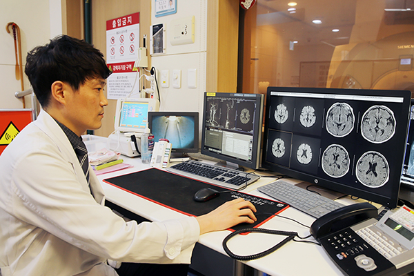 일산화탄소 중독 후 뇌 손상 후유증, MRI로 예측 가능