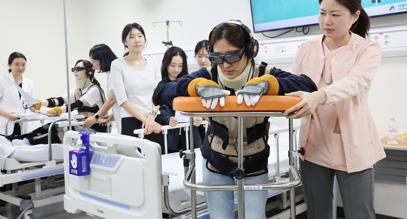 중증 노인 환자 체험… 안전한 진료 체계 구축 