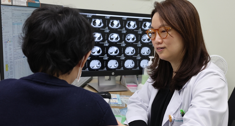 엄마의 간·조혈모세포 이식… 희귀 난치 소아 환아 면역억제제 중단 성공