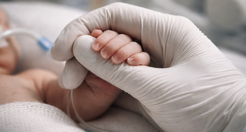 중증 선천성 심장질환 동반 초저체중아 예후 분석